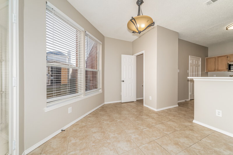 2,645/Mo, 536 Timber Way Dr Lewisville, TX 75067 Breakfast Nook View