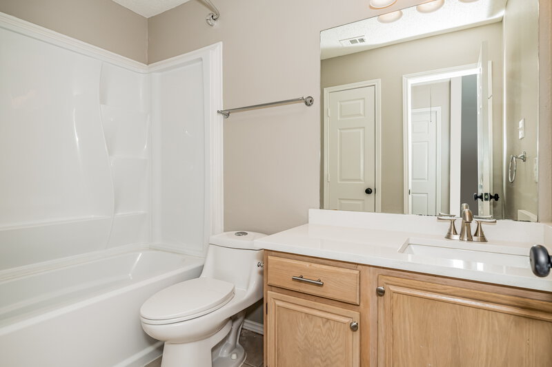 2,645/Mo, 536 Timber Way Dr Lewisville, TX 75067 Bathroom View