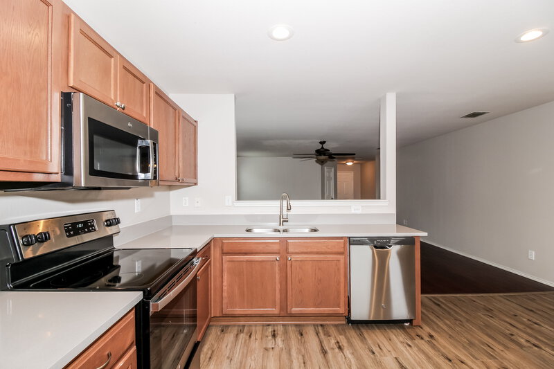 1,565/Mo, 1844 Thorntree Ln Justin, TX 76247 Kitchen View