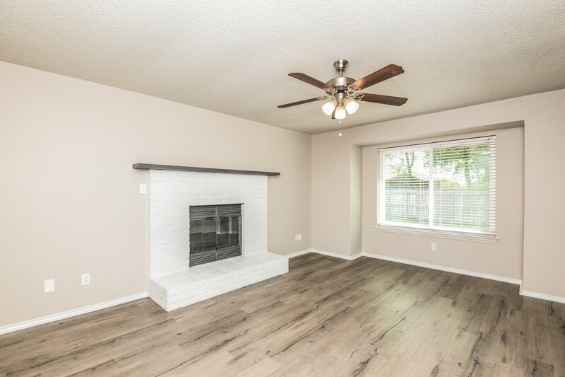 2,410/Mo, 918 Park Pl Blvd Midlothian, TX 76065 Misc View 8