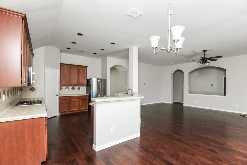 2,670/Mo, 2414 Lost Mesa Grand Prairie, TX 75052 Kitchen View