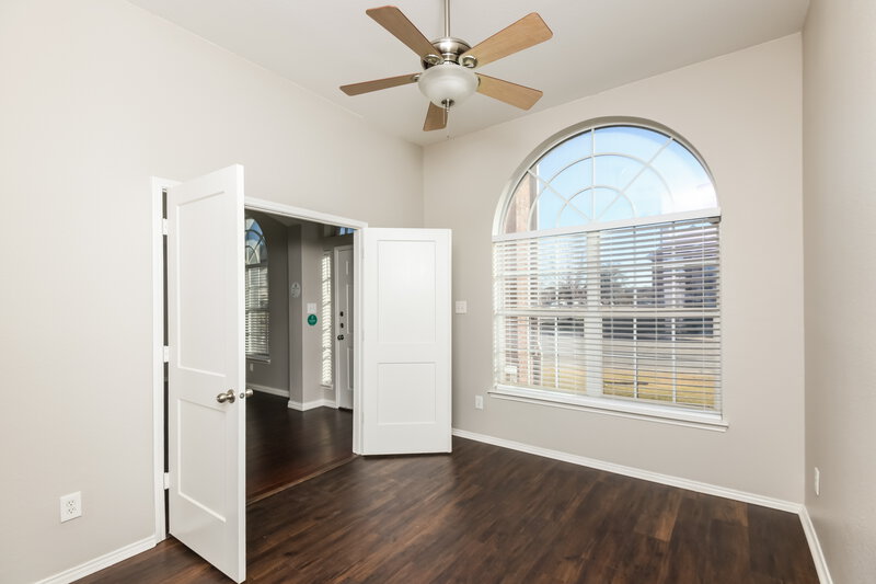 2,670/Mo, 2414 Lost Mesa Grand Prairie, TX 75052 Bedroom View 3