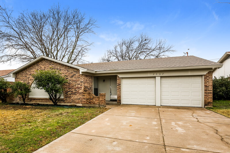 2,155/Mo, 7537 Meadowlark Ln N Watauga, TX 76148 External View