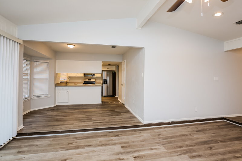 2,155/Mo, 7537 Meadowlark Ln N Watauga, TX 76148 Dining Room View