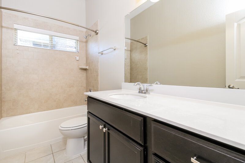 2,760/Mo, 1701 Lake Pine Dr Little Elm, TX 75068 Bathroom View
