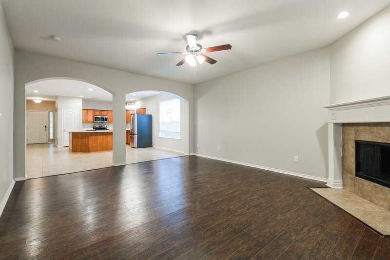 2,125/Mo, 833 Bens Dr Anna, TX 75409 Living Room View 2