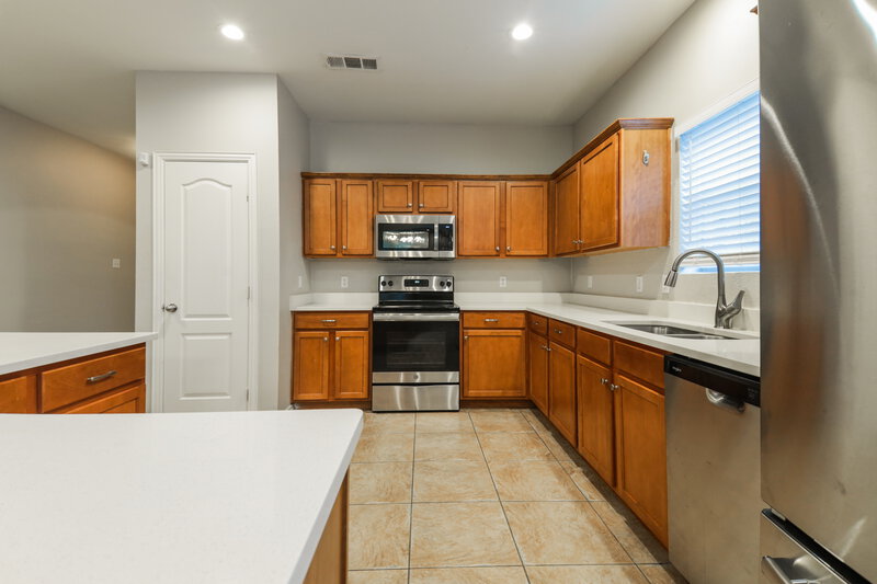 2,125/Mo, 833 Bens Dr Anna, TX 75409 Kitchen View 3