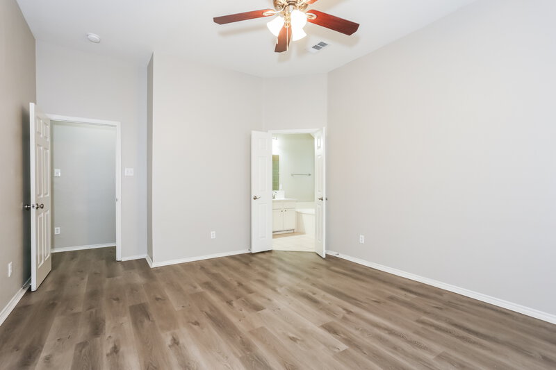 2,455/Mo, 4617 Seneca Dr Fort Worth, TX 76137 Main Bedroom View 2