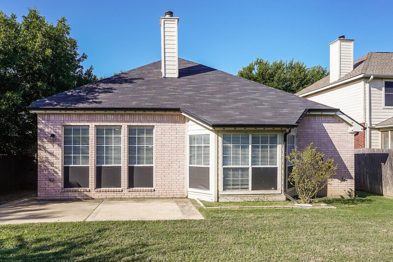 2,180/Mo, 4617 Seneca Dr Fort Worth, TX 76137 Rear View