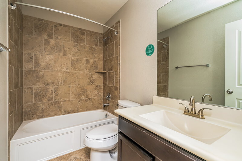 2,050/Mo, 413 Brahma St Aubrey, TX 76227 Bathroom View
