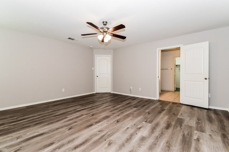 2,425/Mo, 220 Cyrus St Anna, TX 75409 Main Bedroom View 2