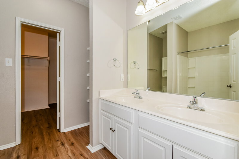 2,775/Mo, 2970 Coolwood Ln Rockwall, TX 75032 Main Bathroom View