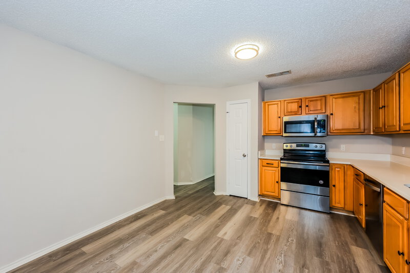 1,845/Mo, 6841 Prairie Hill Rd N Fort Worth, TX 76131 Kitchen View 3