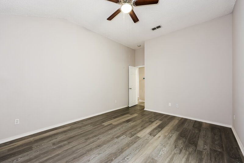 1,845/Mo, 6841 Prairie Hill Rd N Fort Worth, TX 76131 Main Bedroom View 2