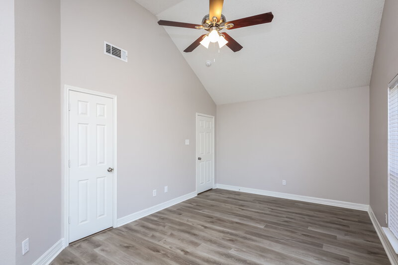 2,410/Mo, 7116 Indiana Ave Fort Worth, TX 76137 Living Room View
