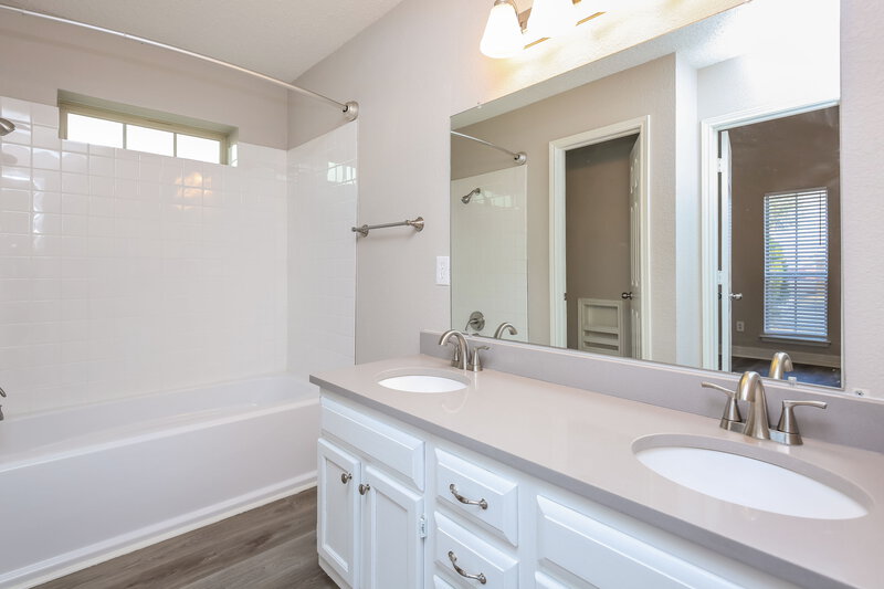 2,410/Mo, 7116 Indiana Ave Fort Worth, TX 76137 Main Bathroom View
