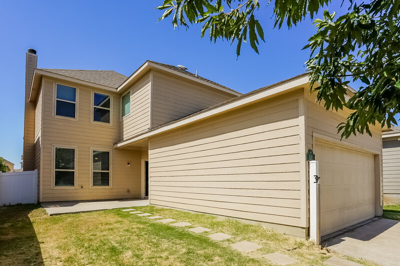 2,405/Mo, 1045 Marietta Ln Aubrey, TX 76227 Rear View 2