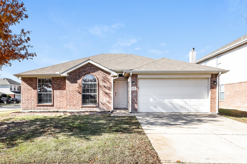 2,090/Mo, 123 Palomino Ln Krum, TX 76249 External View