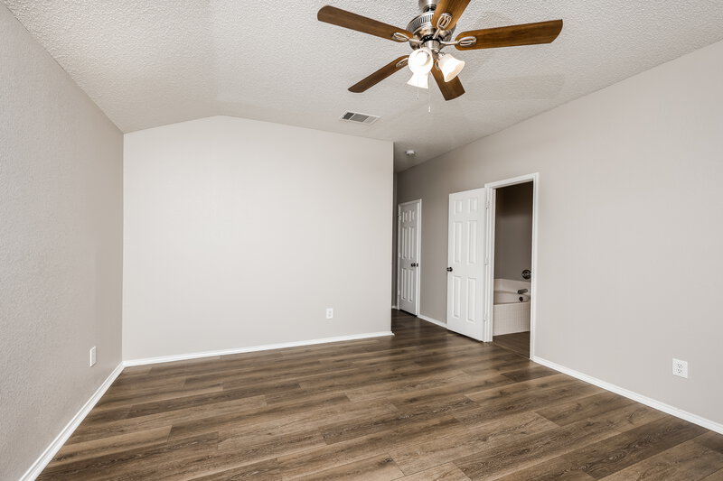 2,090/Mo, 123 Palomino Ln Krum, TX 76249 Main Bedroom View