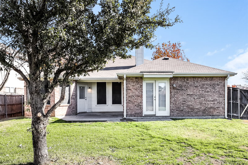 2,090/Mo, 123 Palomino Ln Krum, TX 76249 Rear View 2