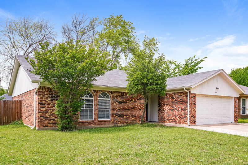 2,130/Mo, 6416 Kelly Elliott Rd Arlington, TX 76001 Front View
