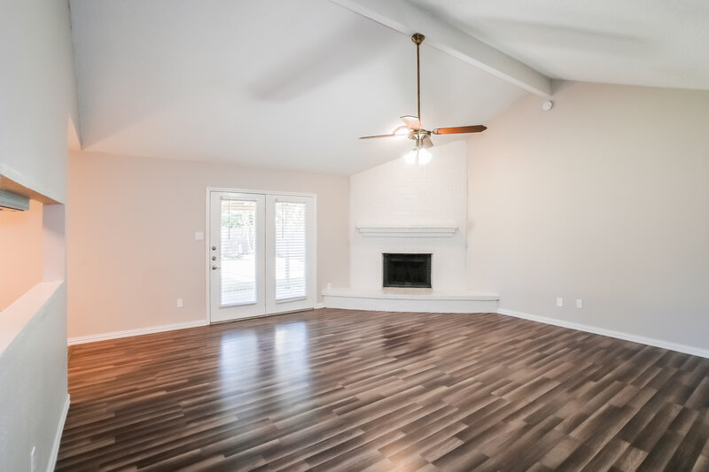 2,205/Mo, 6416 Kelly Elliott Rd Arlington, TX 76001 Living Room View