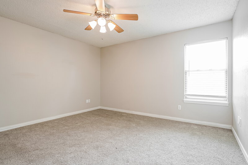 2,130/Mo, 6416 Kelly Elliott Rd Arlington, TX 76001 Main Bedroom View