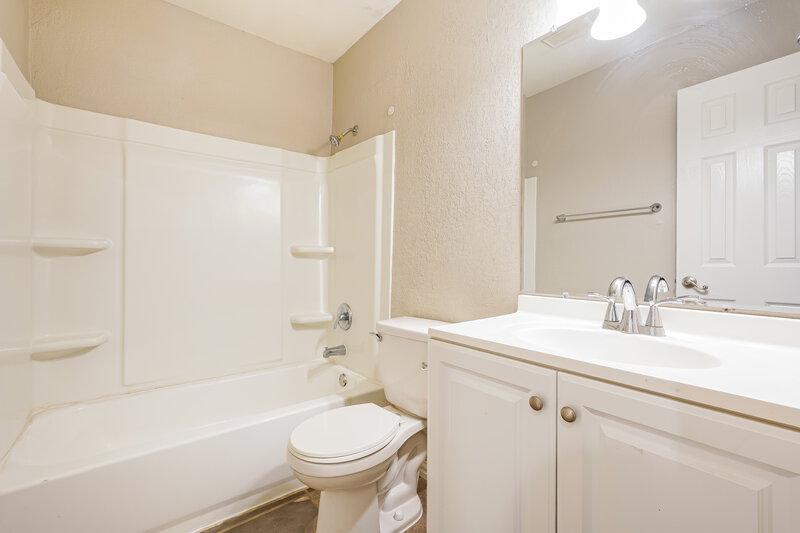 2,130/Mo, 6416 Kelly Elliott Rd Arlington, TX 76001 Bathroom View 2