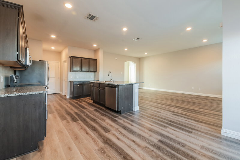 2,515/Mo, 1007 Emerald Dr Princeton, TX 75407 Dining Room View