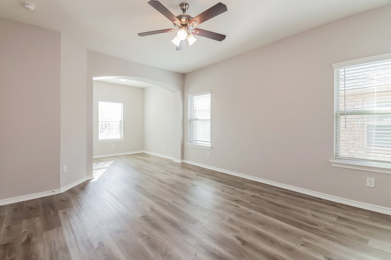 2,515/Mo, 1007 Emerald Dr Princeton, TX 75407 Main Bedroom View