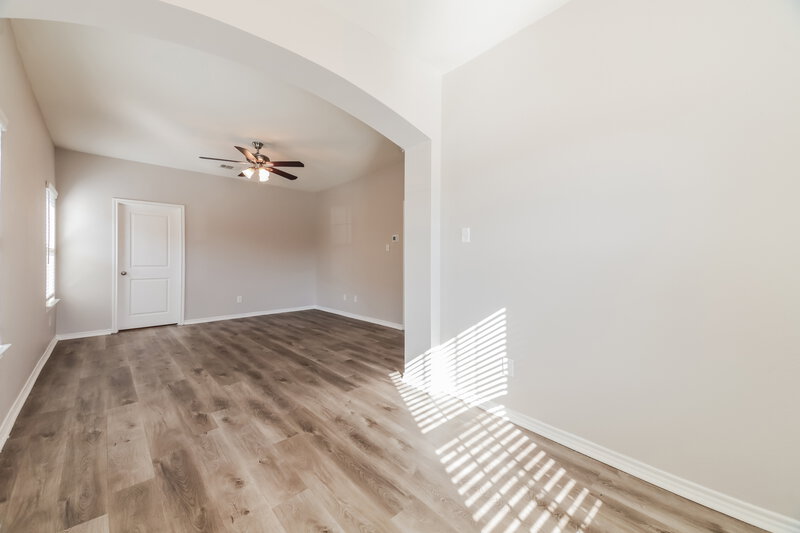 2,515/Mo, 1007 Emerald Dr Princeton, TX 75407 Main Bedroom View 2