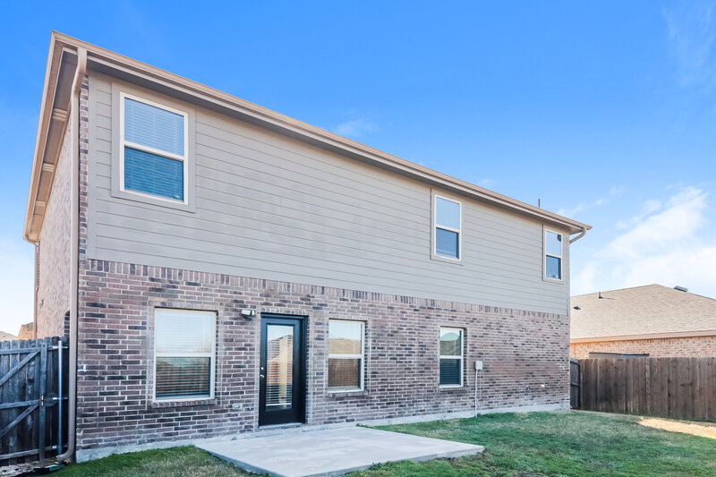 2,515/Mo, 1007 Emerald Dr Princeton, TX 75407 Rear View