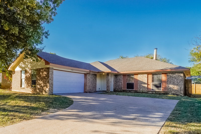 2,280/Mo, 2516 Echo Point Dr Fort Worth, TX 76123 Front View