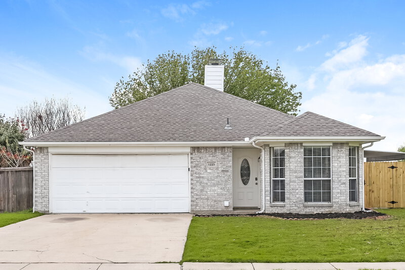 2,160/Mo, 1225 Misty Dr Midlothian, TX 76065 External View