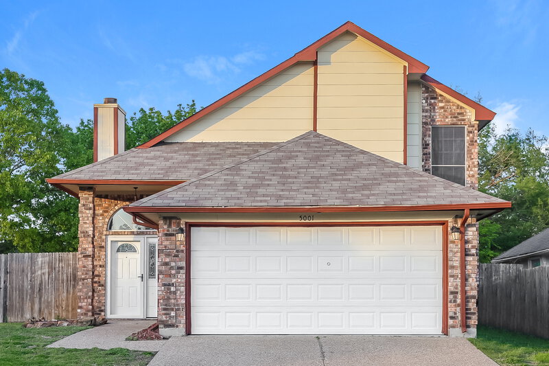 2,480/Mo, 5001 Highbank Dr Arlington, TX 76018 External View