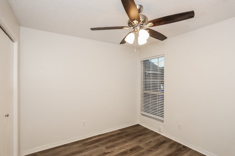 2,480/Mo, 5001 Highbank Dr Arlington, TX 76018 Bedroom View 2