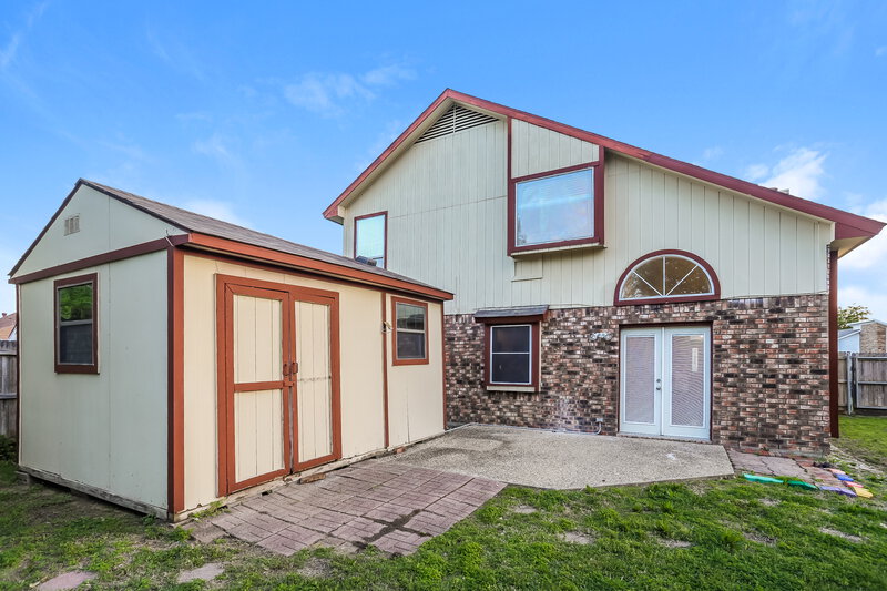 2,480/Mo, 5001 Highbank Dr Arlington, TX 76018 Rear View