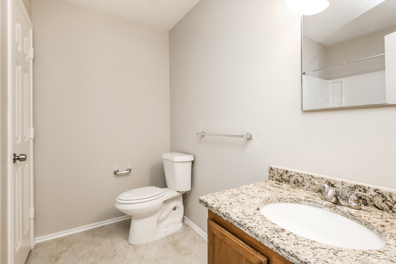 2,005/Mo, 1737 Rialto Way Justin, TX 76247 Bathroom View