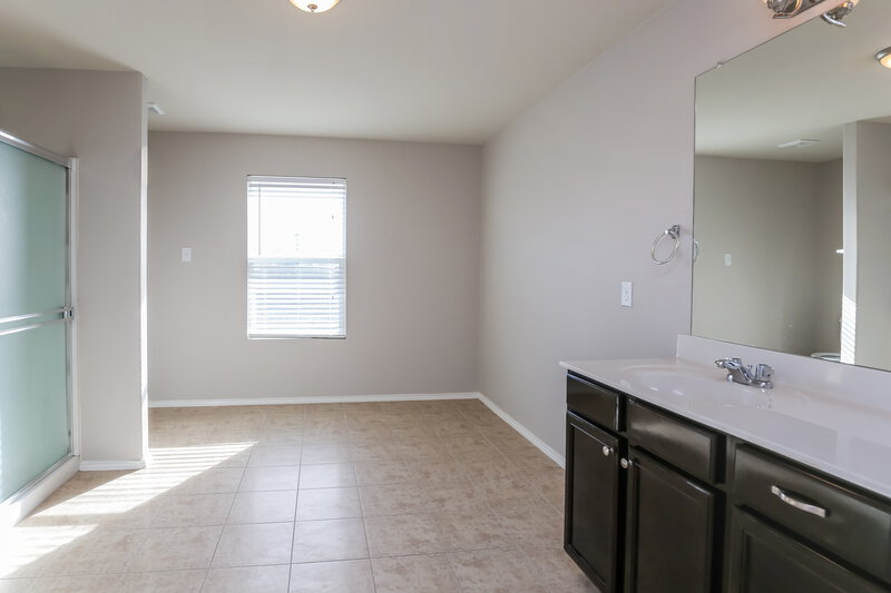 2,552/Mo, 4000 Cane River Rd Fort Worth, TX 76244 Bathroom View
