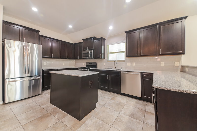 2,395/Mo, 3507 Founders Way Melissa, TX 75454 Kitchen View