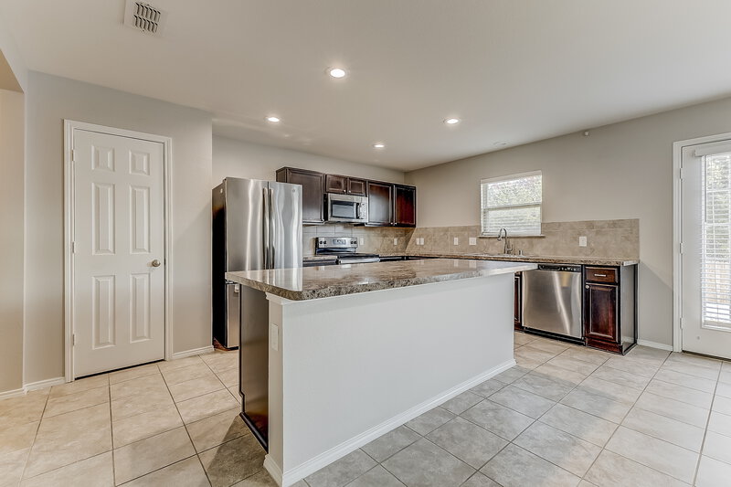 2,730/Mo, 416 Payne St Cedar Hill, TX 75104 Kitchen View