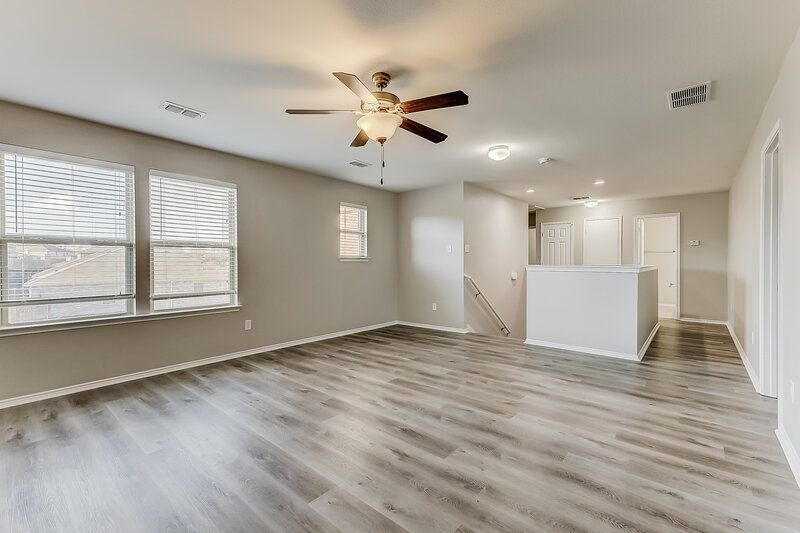2,730/Mo, 416 Payne St Cedar Hill, TX 75104 Loft View