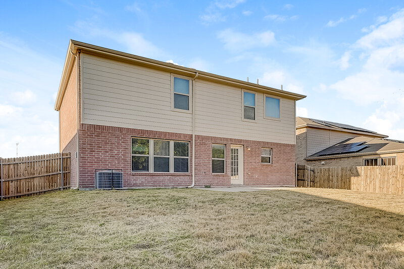 2,730/Mo, 416 Payne St Cedar Hill, TX 75104 Rear View