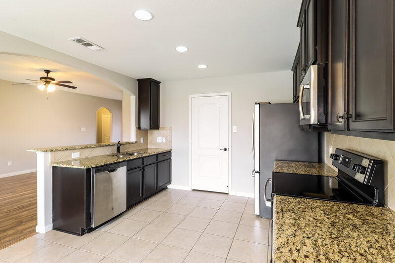 2,255/Mo, 2720 Silver Sage Dr Denton, TX 76209 Kitchen View