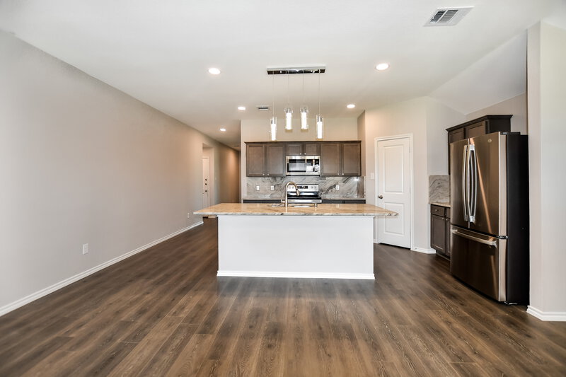 2,535/Mo, 917 Basswood Ln Royse City, TX 75189 Kitchen View