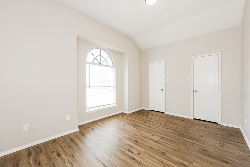 2,490/Mo, 713 Gull Cir Saginaw, TX 76131 Bedroom View