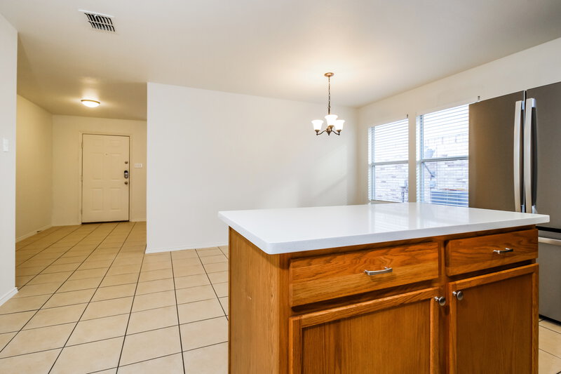2,140/Mo, 1613 Chestnut St Anna, TX 75409 Kitchen View 2