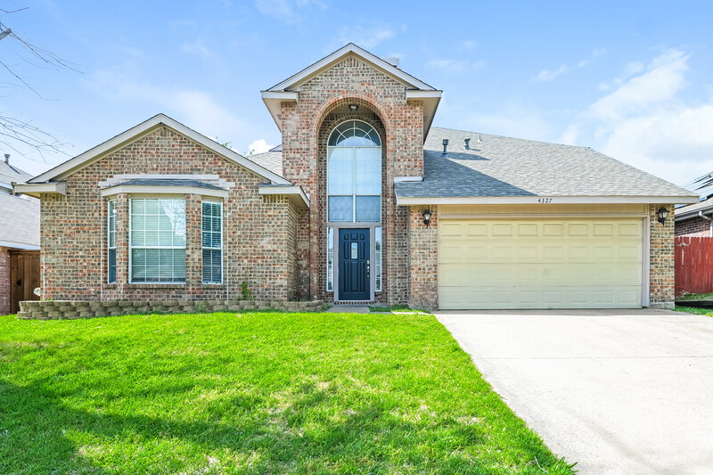 2,520/Mo, 4327 Meriden Ct Grand Prairie, TX 75052 External View