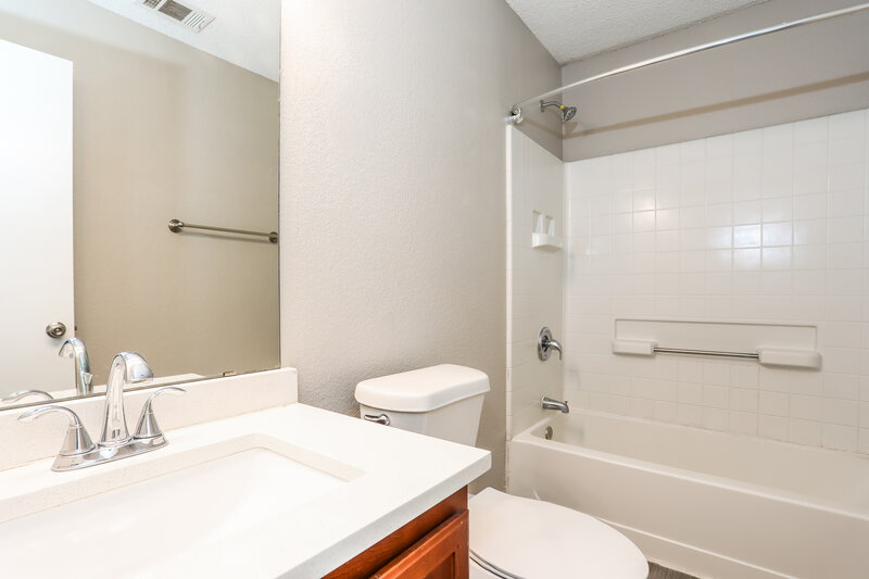 2,395/Mo, 4908 Chaps Ave Fort Worth, TX 76244 Bathroom View