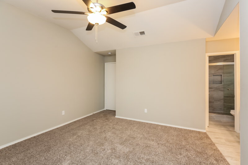 2,185/Mo, 2641 Claremont Dr Grand Prairie, TX 75052 Bedroom View 2